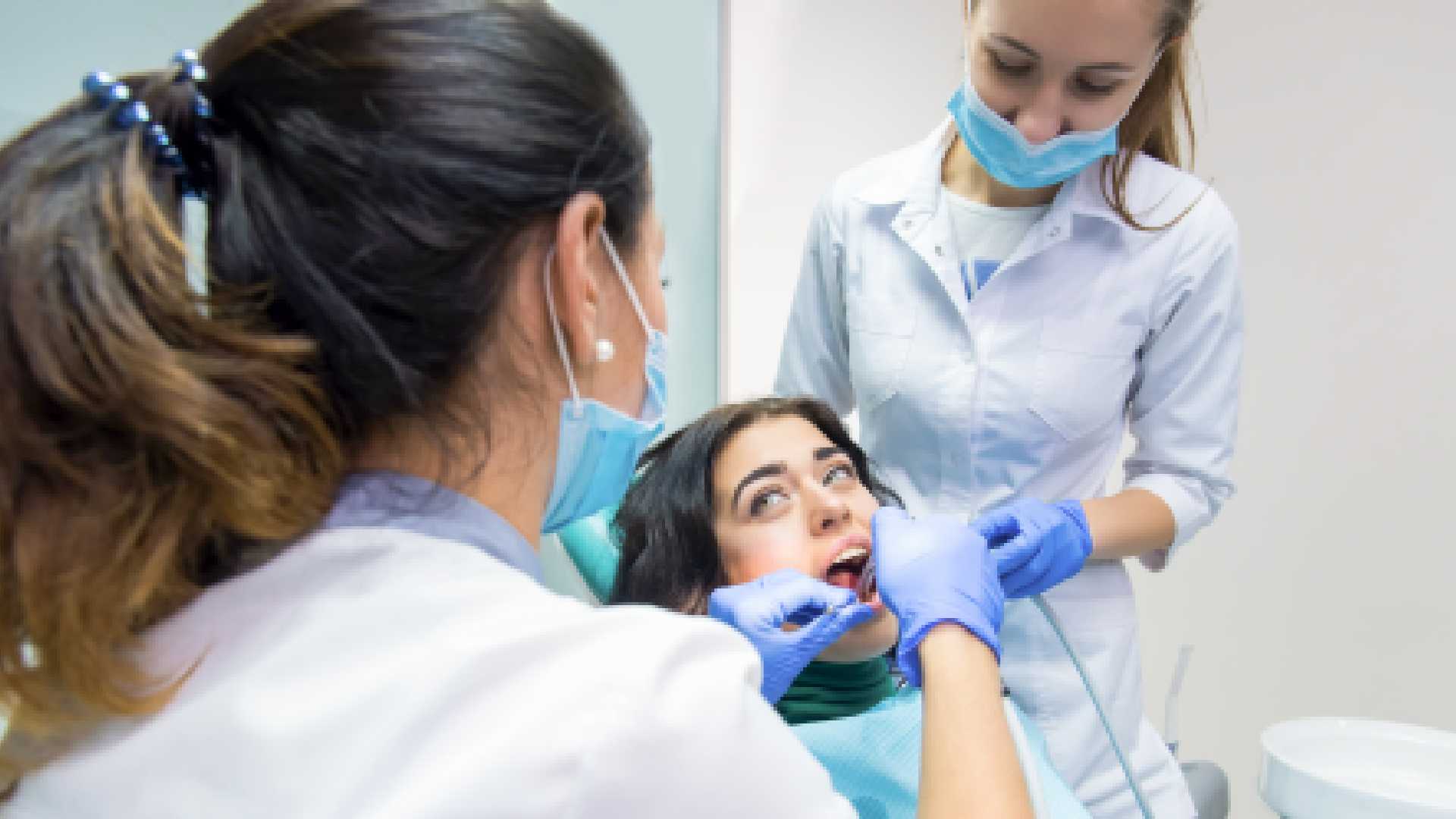 Urgent Dental Care: Why You Need an Emergency Dentist Near Me