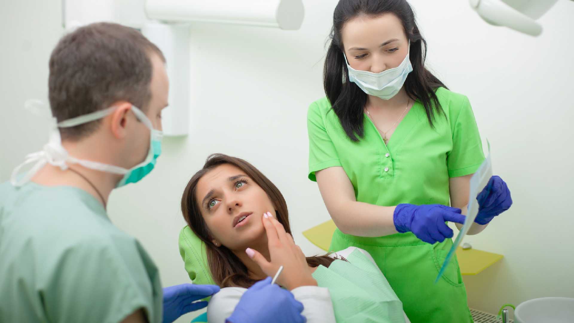 Urgent Dental Care: Why You Need a Walk In Emergency Dentist